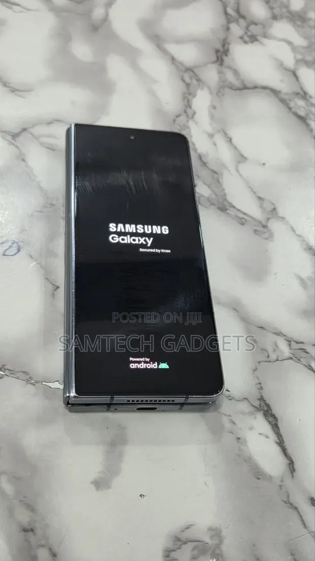 Samsung Galaxy Z Fold4 256GB Blue (Inner Screen Fault) - 1