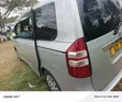 Toyota Noah 2012 Silver - 5