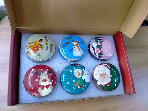Christmas Themed Scented Candle - 1