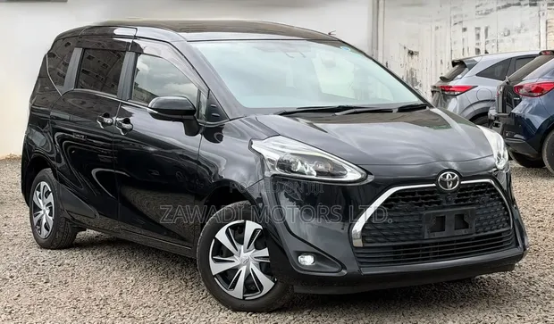 Toyota Sienta 1.5 FWD 2019 Black - 1