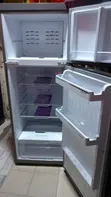 Von 360L Double Door Refrigerator Kidogo Imetumika - 3