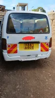 Toyota HiAce 2001 White - 3