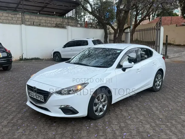 Mazda Axela 2015 White - 1