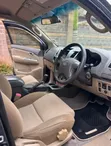 Toyota Fortuner 2.5 D AWD 2013 Gray - 5