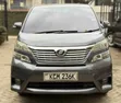 Toyota Vellfire 2010 - 1
