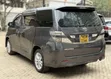 Toyota Vellfire 2010 - 5