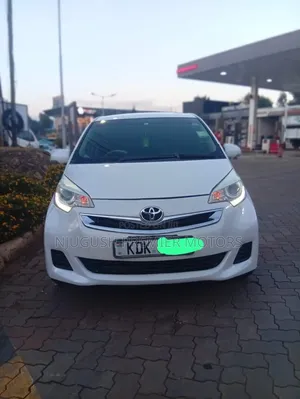 Toyota Ractis 2015 White