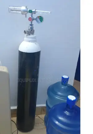1.36m3 Oxygen Cylinder na Regulator, Flowmeter, Key