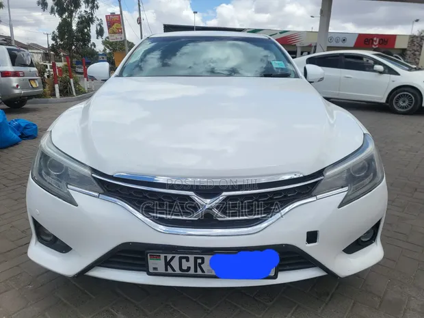 Toyota Mark X 2011 White - 1