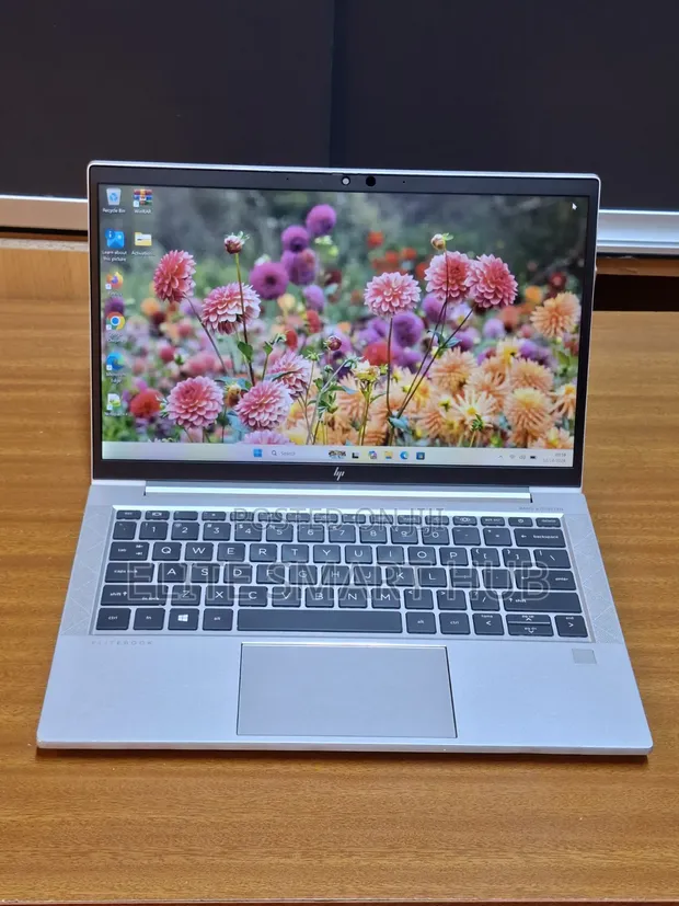 Laptop HP EliteBook 830 G7 - 8GB RAM, 256GB SSD - 1