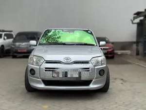 Toyota Succeed 2018 Nyeupe