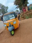 Piaggio Scooter 2019 Njano - 1