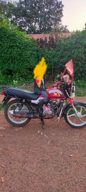 Honda CB 2019 Red