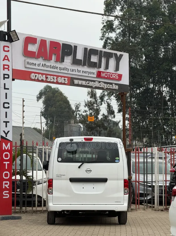 Nissan NV350 2019 Nyeupe - 1