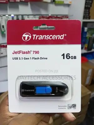 Transcend 16GB JetFlash 790 USB 3.0 Flash Drive (Black)