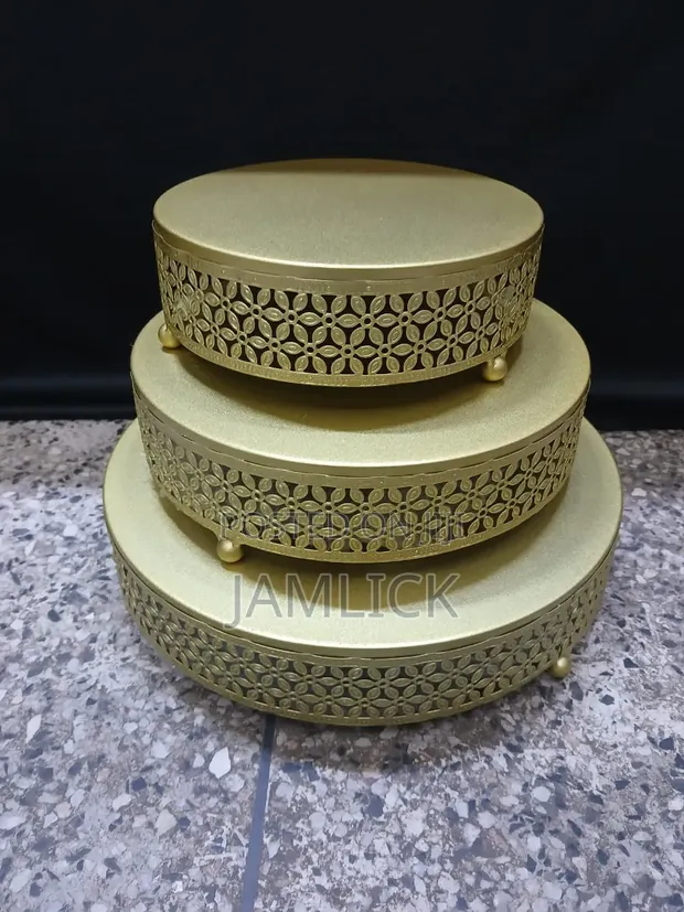 3-Piece Gold Cake Stand Set (25cm, 30cm, 35cm) - 1
