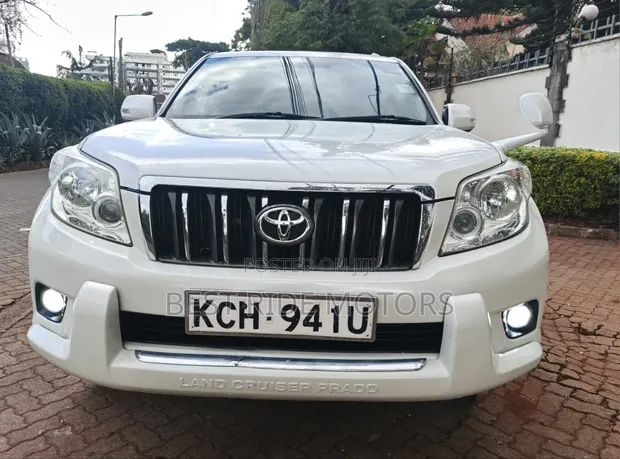 Toyota Land Cruiser Prado 4.0 Petrol TX 2013 - 1