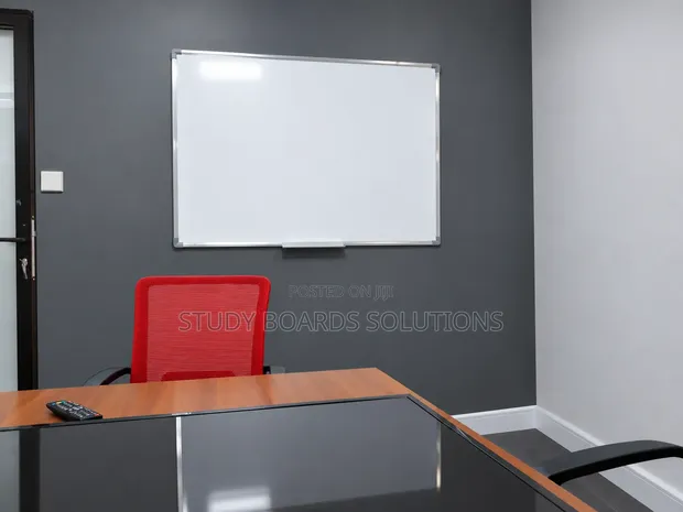 Boardroom Whiteboard 120cm x 90cm - 1