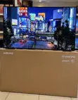 Samsung 65" Smart UHD TV Frameless (65U8000) - 2
