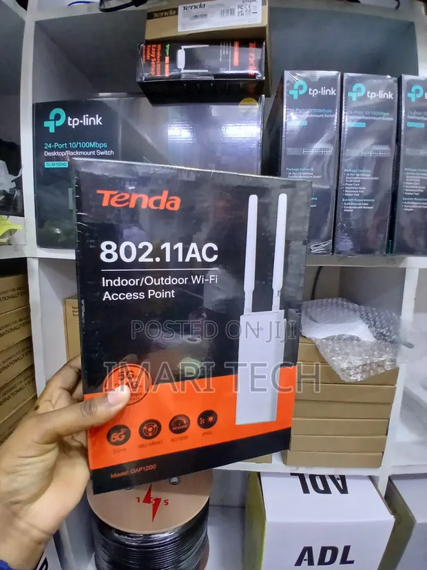 Tenda OAP1200 Outdoor Access Point - 1