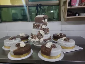 Hummus Baker - Custom Cakes & Baking Services