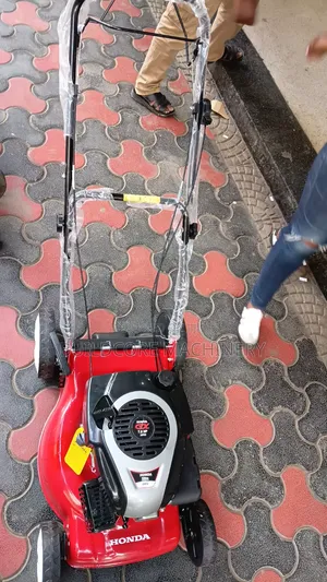 Honda 7.5HP Self-Propelled Gasoline Lawnmower