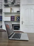 Apple MacBook Pro 2017 13" Intel Core i7 16GB RAM 256GB SSD - 1