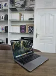 Apple MacBook Pro 2017 13" Intel Core i7 16GB RAM 256GB SSD - 2