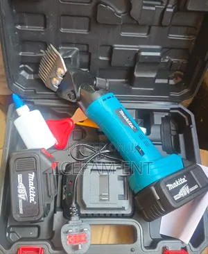 Makita 48V Cordless Sheep Clippers