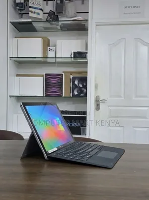 Microsoft Surface Pro 5 Laptop 8GB RAM 256GB SSD
