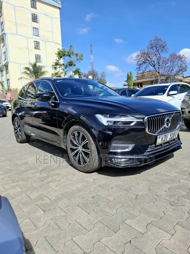 Volvo XC60 2019 Black - 1