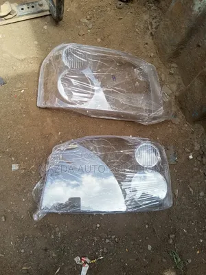 Nissan NP300 Lensi za Headlight
