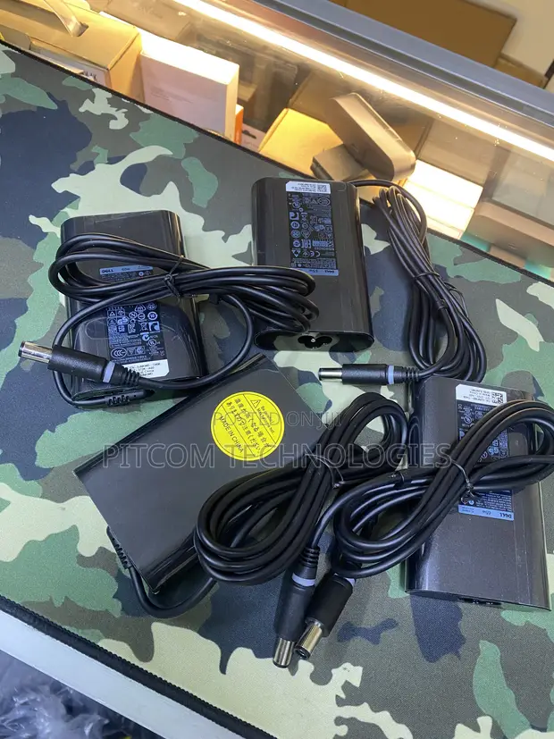 Dell 65W Big Pin Adapter - 1