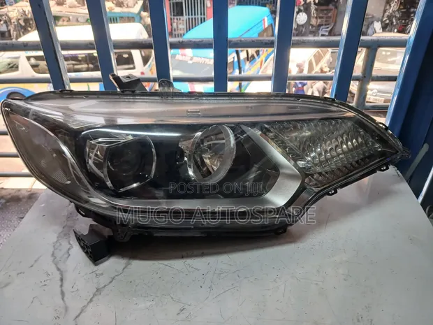 Honda Fit Headlights 2018 (Zilizotumika, Japan) - 1