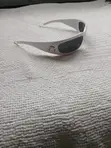 Stylish White Oversized Sunglasses for Women - 3