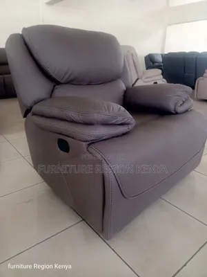Kochi ya Recliner Moja Nyeusi-Kahawia Mpya