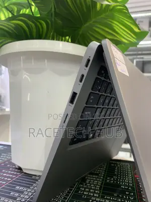 Laptop Dell Latitude 5320 16GB RAM, 512GB SSD