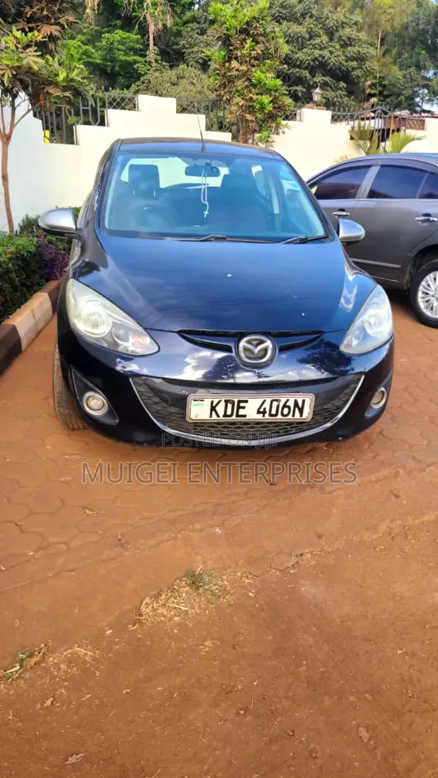 Mazda Demio 2014 Black - 1