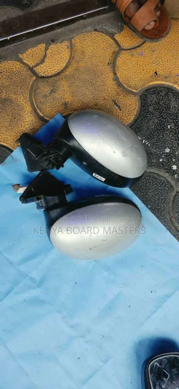 Suzuki Alto Side Mirror (Ex Japan) - 1