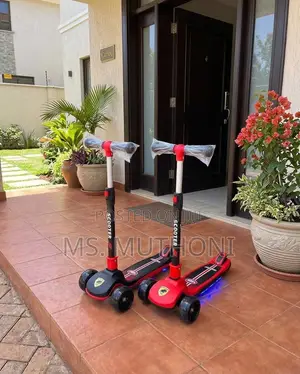 Treni ya Watoto ya Magurudumu 3 ya Mtindo wa Ferrari