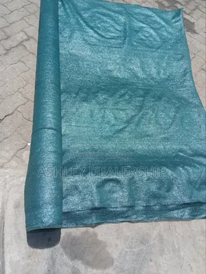 Privacy Fencing Net - 90% Opacity