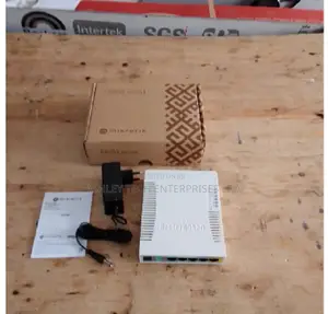 MikroTik RB951Ui-2HnD Wireless Router