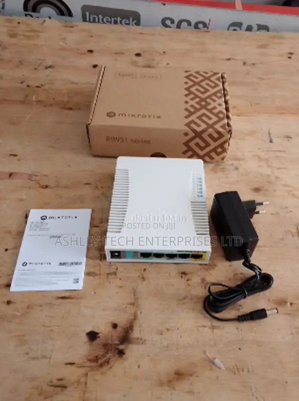 Powerful MikroTik 2.4GHz Wireless WiFi Router - 1