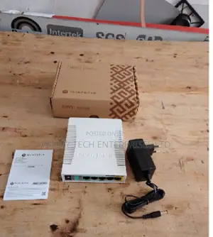 MikroTik RB951Ui-2HnD 5-Port Router