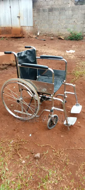 Wheelchair Iliyotumika