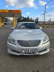Toyota Crown 2011 Nyeupe - 1