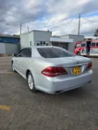 Toyota Crown 2011 Nyeupe - 2