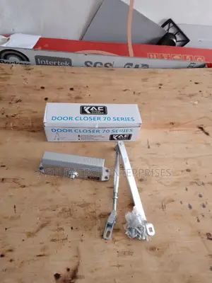 Heavy Duty Door Closer - Fedha Aluminiamu