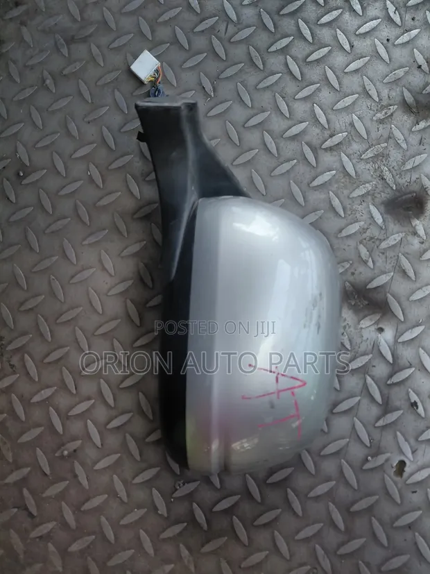 Honda N-WGN Side Mirrors (Zilizotumika, Kutoka Japan) - 1