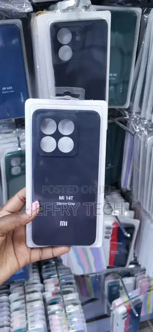 Kifuniko Nyeusi cha Silicone kwa Xiaomi Mi 14T Series